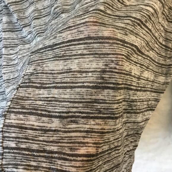 BCBGMaxazria Gray Striped Long Sleeve Crop Top - Picture 12 of 12